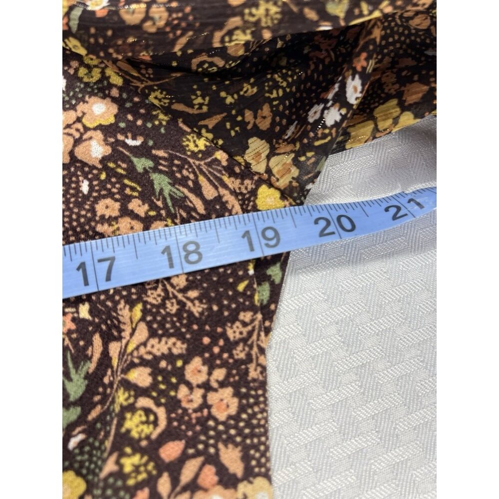 Cure Floral Blouse long sheer sleeves with gold threads sz large elastic bottom - Picture 12 of 16